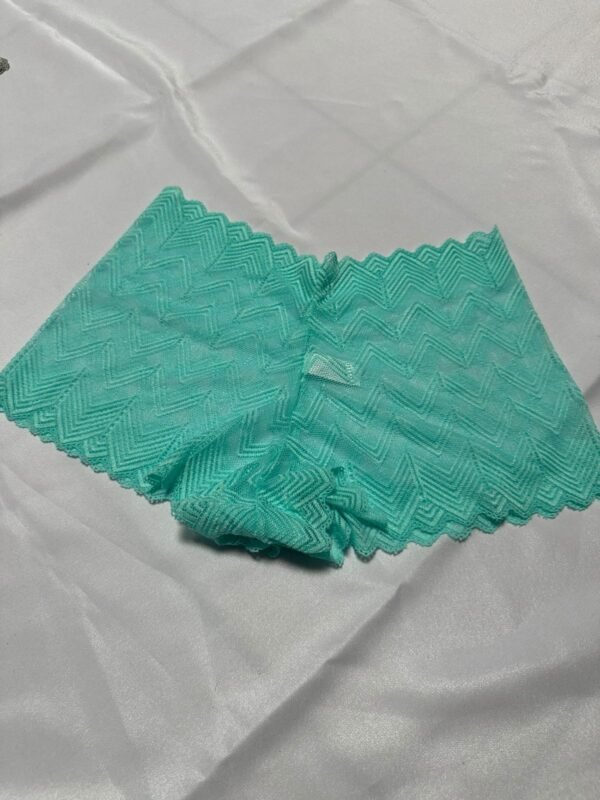 Shorty de Encaje con Diseño Chevron