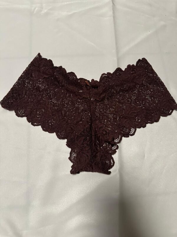 Panti Short de Encaje con Borde Festoneado